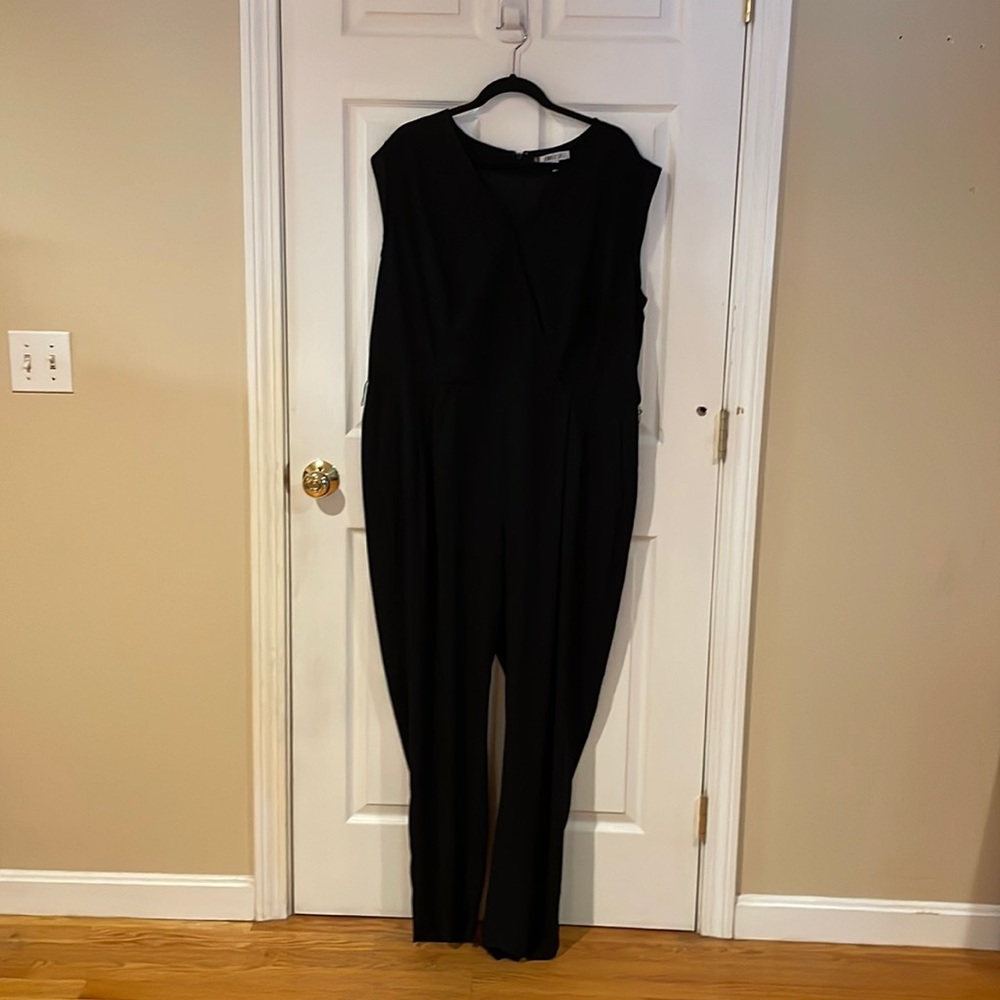 Jennifer Lopez Jumpsuit. 18W.
